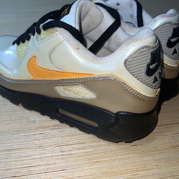 Vintage Nike Air Max 90 Summit White Black Yellow GS Size 5.5 Rare - Picture 9 of 13